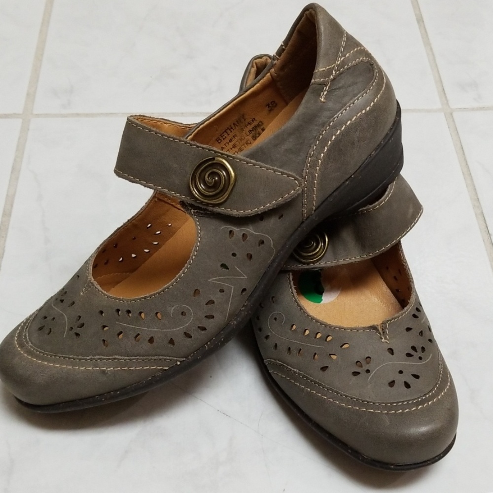 Spring Steps Bethany Shoes